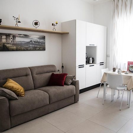 La Casa Di Ari Lejlighed Napoli Eksteriør billede